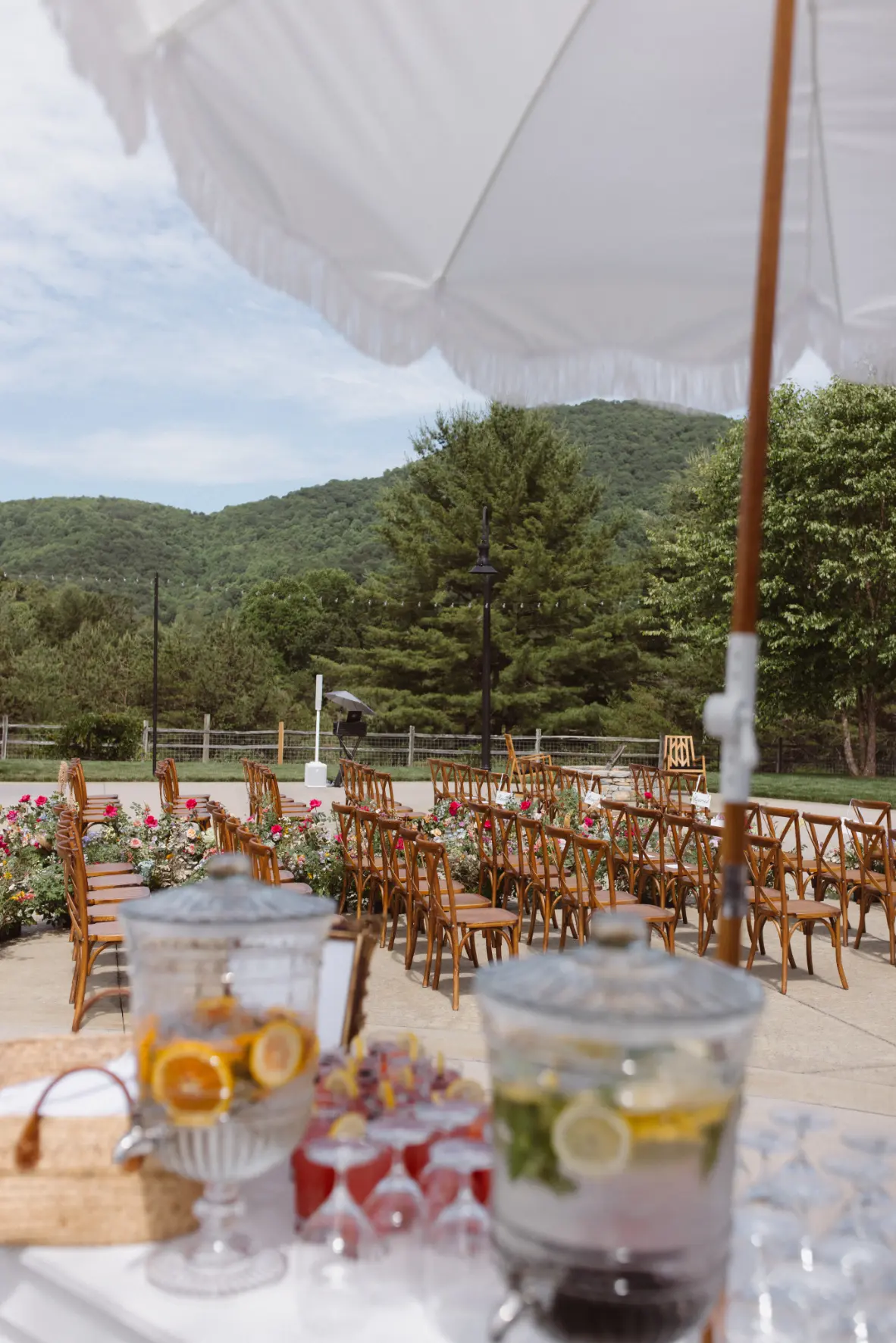 Carly Presser June Summer Wedding Chestnut Ridge 21