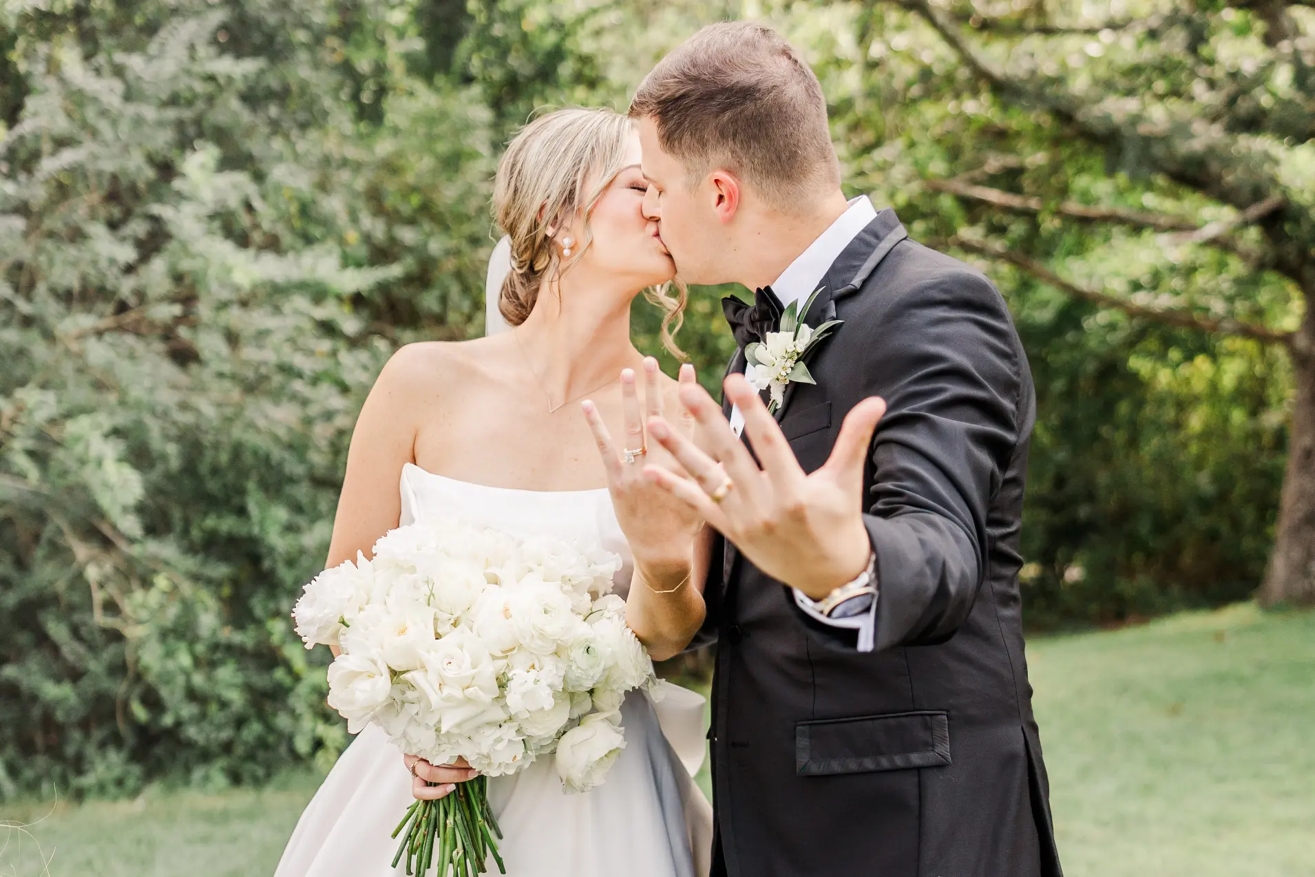 Chestnut Ridge Emily Epley and Dusty Combs Wedding Tiffany McClure Photography 16 Chestnut Ridge Emily Epley and Dusty Combs Wedding Tiffany McClure Photography 16